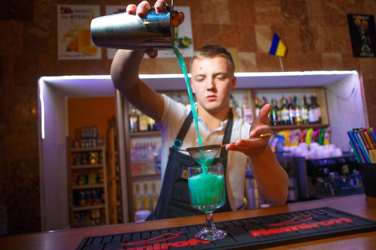 Truskavets 365 Hotel Bagian luar foto