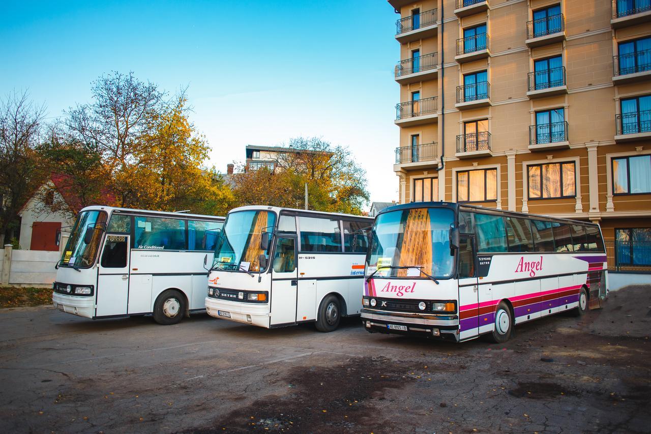 Truskavets 365 Hotel Bagian luar foto